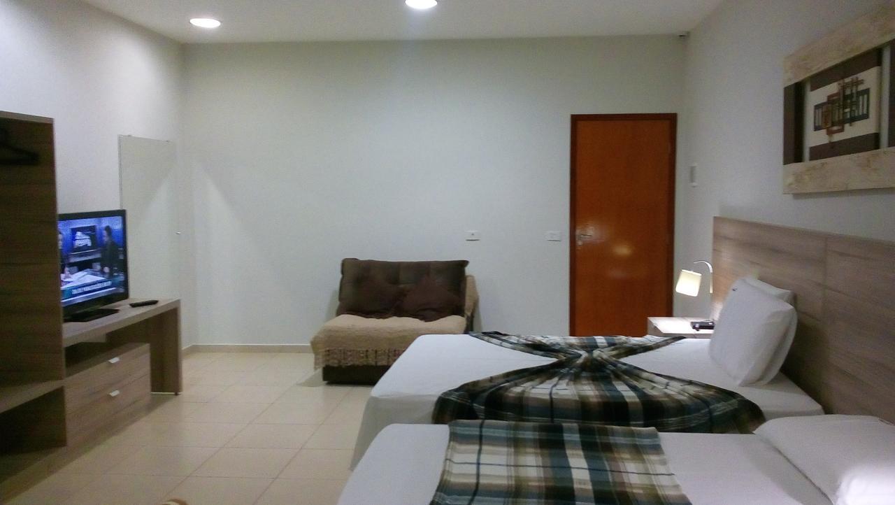 Hotel Renascer Morrinhos  Exterior photo